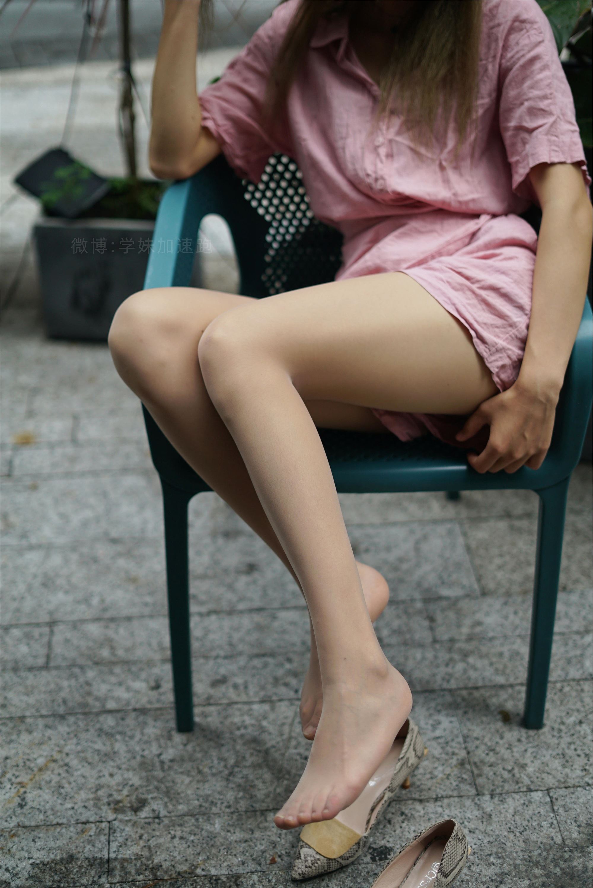 学妹加速跑 XM046《敏儿粉粉嫩嫩》